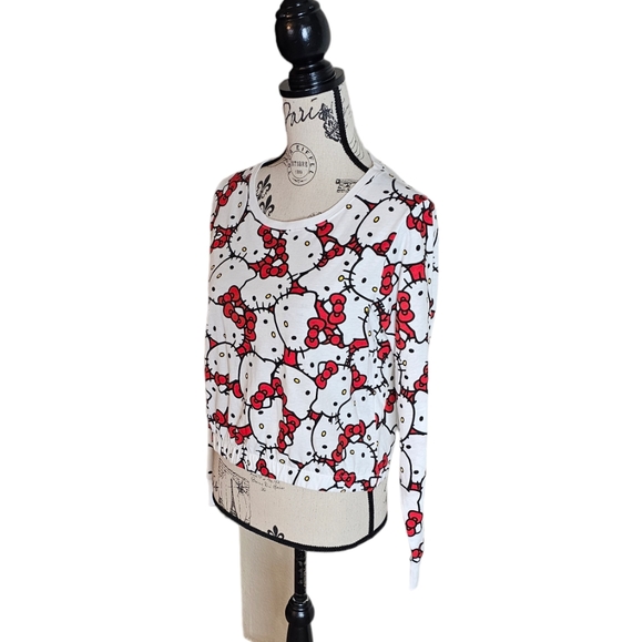 Hello Kitty crop top size Medium long sleeves. Sanrio cute Kawaii crop t… - Picture 3 of 9